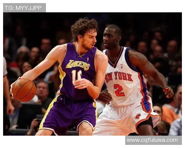 杭州篮球队团队协作引发热议球迷对战术配合和球员默契度的不同看法 杭州篮球队团队协作引发热议球迷对战术配合和球员默契度的不同看法