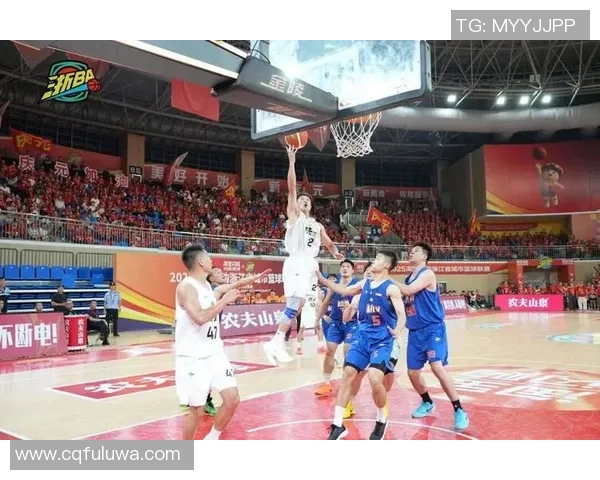 杭州篮球队荣登篮球配合排行榜第三名展现团队实力与默契 杭州篮球队荣登篮球配合排行榜第三名展现团队实力与默契