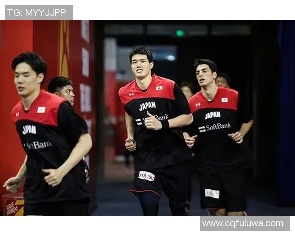 武汉篮球队灵活性创新高引发热议助力球队崛起与发展